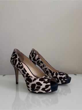 Nine West Leopard Pony Hair Platform Heels | Size 6